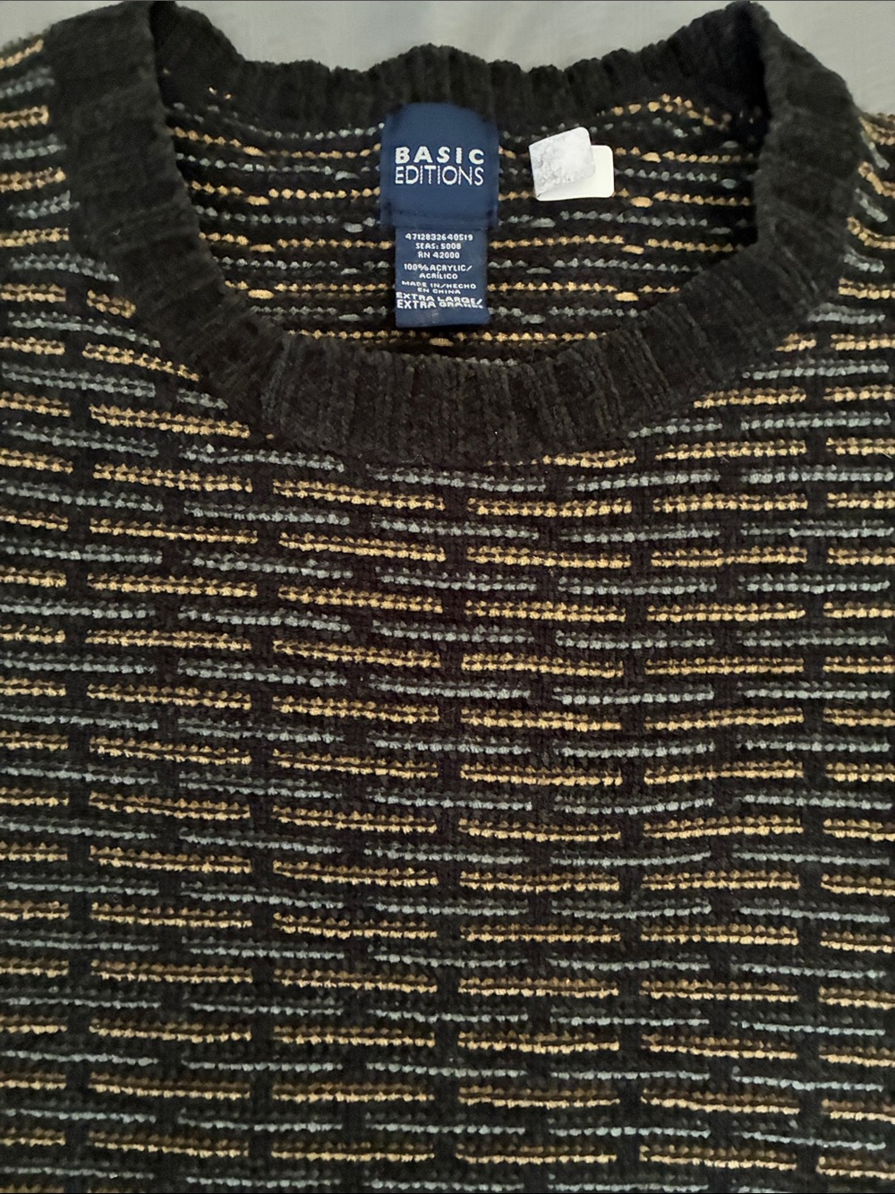 Basic Editions Men's Black and Tan Textured Crewneck Sweater